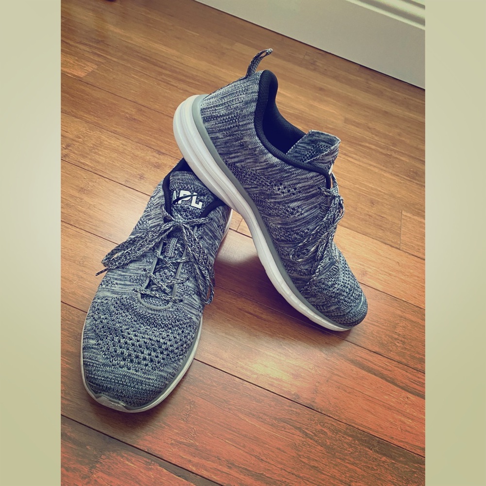 Men’s Nike APL sneakers
